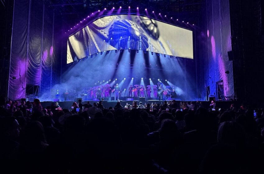  Alejandro Fernández ofrece un concierto lleno de tradición en la Arena Potosí