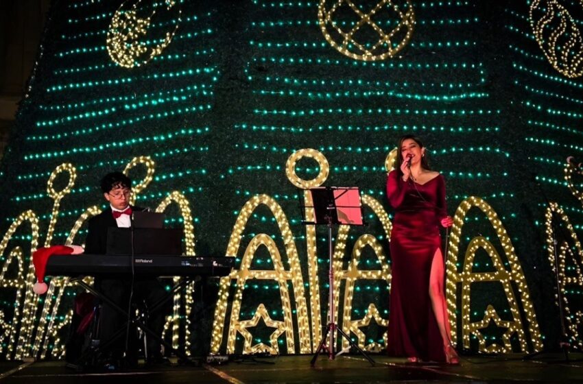  La música clásica llena de vida la Plaza de Fundadores durante la temporada decembrina