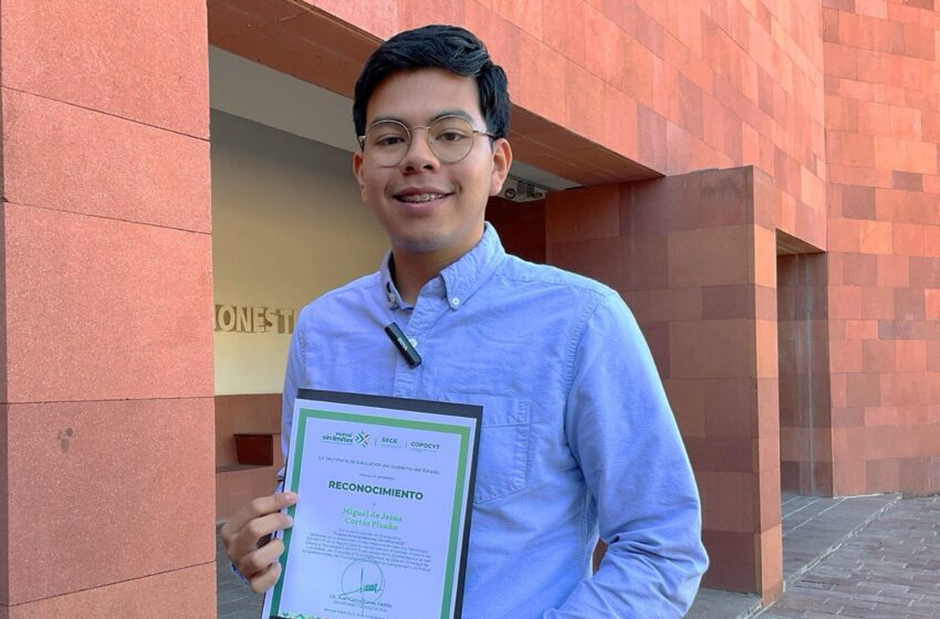  Estudiante de la FEPZH-UASLP participa en ExpoCiencias 2025 con botana elaborada a base de semilla de guaje