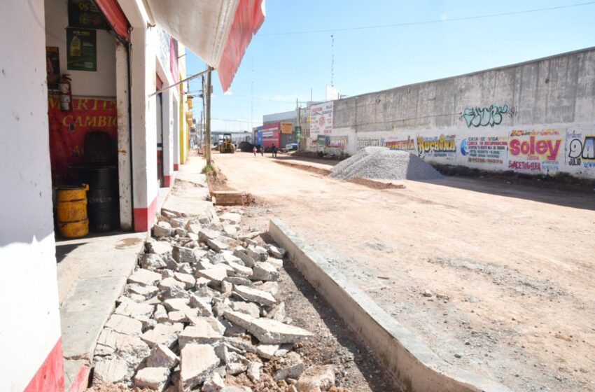  Avanza obra de pavimentación integral en la avenida Camino al Ejido La Libertad, en Soledad de Graciano Sánchez
