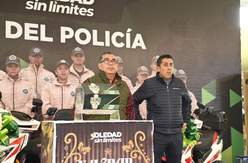  Alcalde de Soledad reconoce a la Guardia Civil Municipal en el Día del Policía