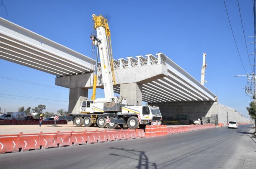  Avanza construcción de puente vehicular en Circuito Potosí; mejorará la movilidad en 2026