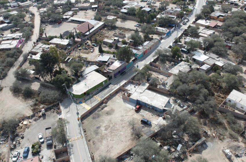  Realizan pavimentaciones en la comunidad de Pardo, en Villa de Reyes