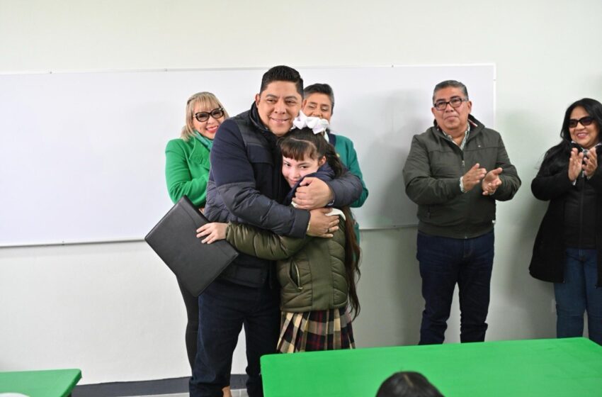  RICARDO GALLARDO IMPULSA LA EDUCACIÓN EN SOLEDAD DE GRACIANO SÁNCHEZ CON ENTREGA DE NUEVA PRIMARIA Y PREPARATORIA