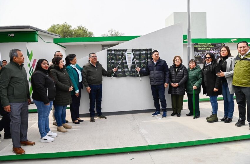  JUAN MANUEL NAVARRO CELEBRA EDUCACIÓN MODERNA Y DE CALIDAD IMPULSADA POR EL GOBIERNO ESTATAL