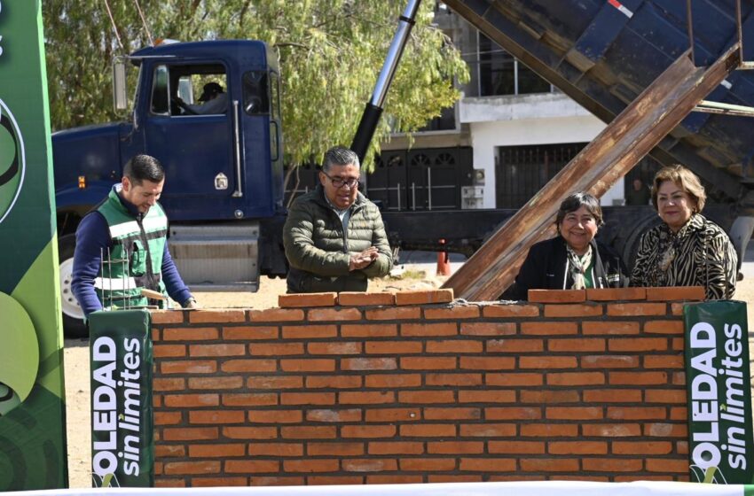  JUAN MANUEL NAVARRO MUÑIZ COLOCA PRIMERA PIEDRA DEL PARQUE URBANO “HACIENDA BONITA” Y ANUNCIA RESCATE INTEGRAL DE SU ENTORNO