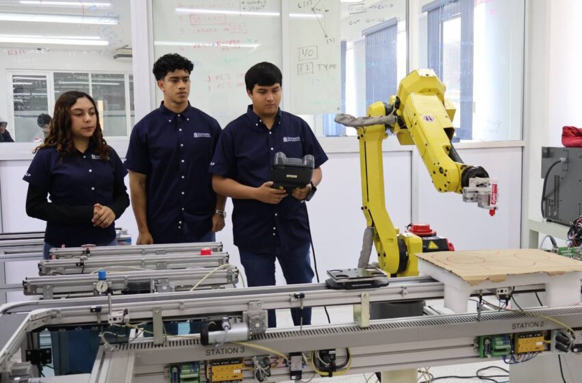  UAMRA-UASLP realiza Feria de las Carreras 2026 para orientar a estudiantes de bachillerato en el Altiplano