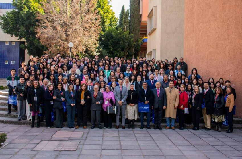  Reunión Nacional de Egresados de Estomatología en la UASLP impulsa vinculación y actualización profesional