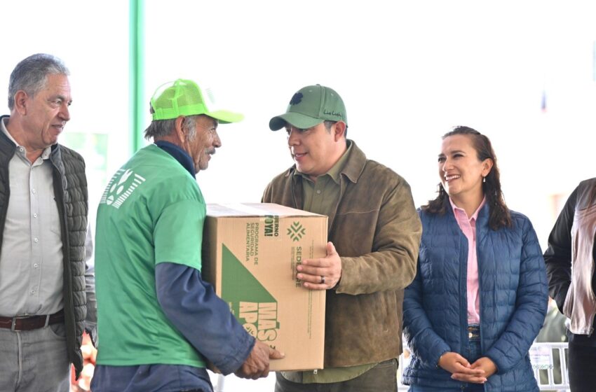  Inaugura gobierno de San Luis Potosí obras viales y entrega apoyos alimentarios en Salinas
