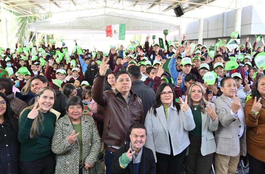  Entregan pólizas del programa “Apoyo Seguro al Estudiante” en Villa de Pozos