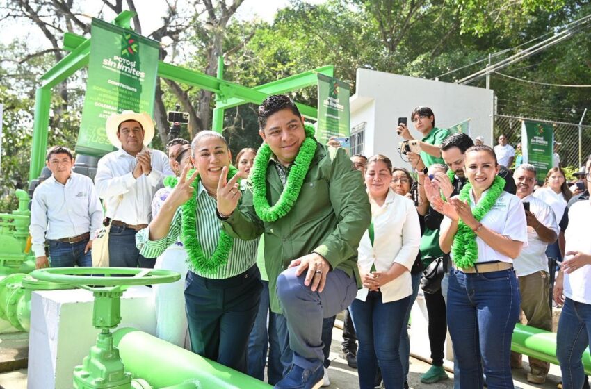  Entregan obras hídricas y viales, además de apoyos alimentarios en Axtla