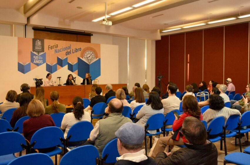  Laura Restrepo presenta en la FNL UASLP una novela sobre violencia, poder y una inesperada chispa de amor