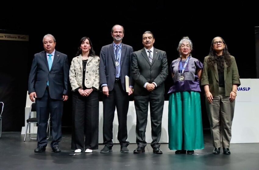  UASLP entrega Doctorado Honoris Causa a Cristina Rivera Garza y Juan Villoro
