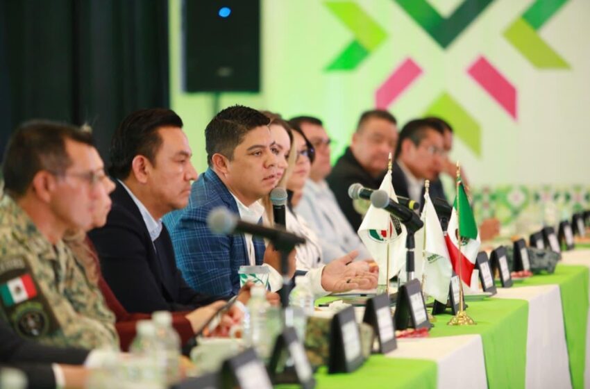  Ricardo Gallardo llama a reforzar seguridad en coordinación con los 59 municipios