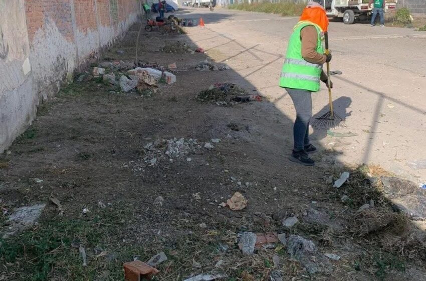  AYUNTAMIENTO DE SOLEDAD REGENERA ESPACIOS DE CONVIVENCIA SOCIAL CON LIMPIEZA INTEGRAL