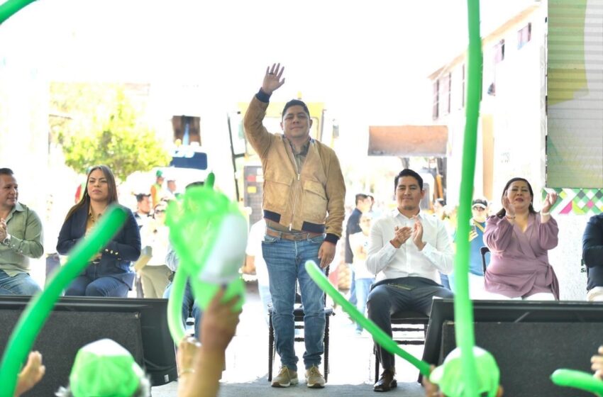  Ricardo Gallardo pone en marcha la pavimentación total de calles en Los Limones