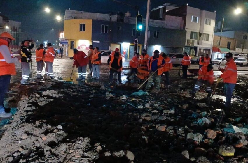  Lluvias exhiben rezagos preventivos en avenida Urbano Villalón