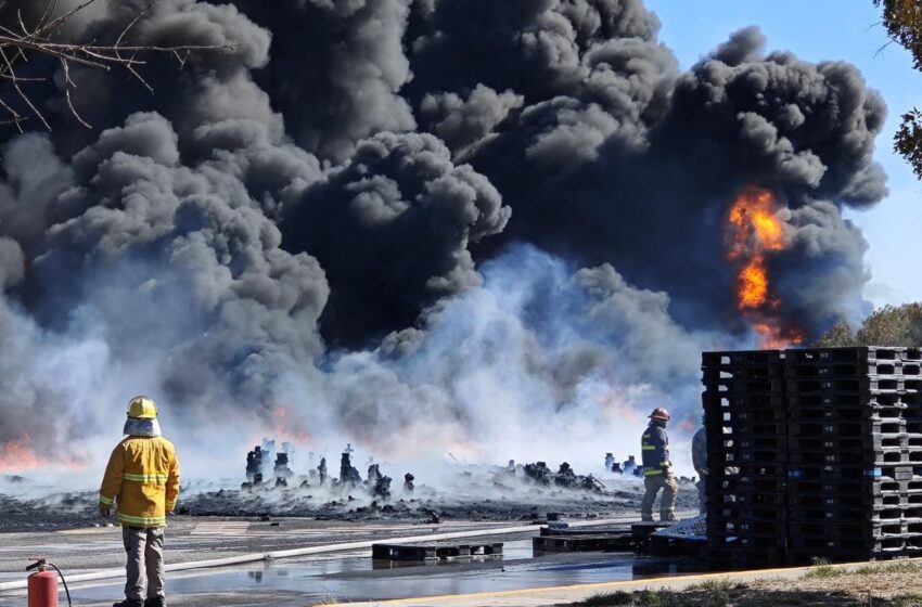  Controlan incendio en empresa de la Zona Industrial de San Luis Potosí; evacúan a 200 personas sin reporte de lesionados