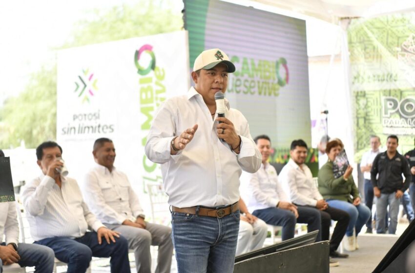  Gobierno estatal arranca pavimentación de dos calles en El Rosario, Villa de Reyes