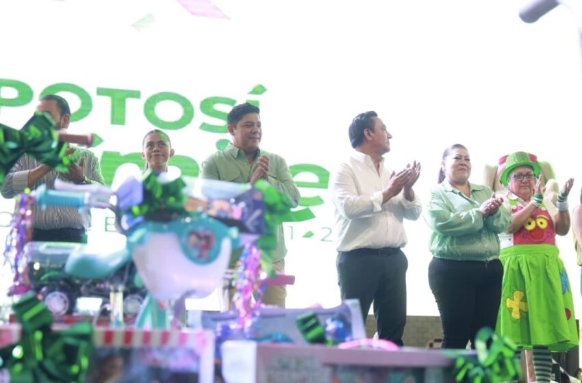  Más de 3 mil niñas y niños celebran su día en la Arena Potosí con regalos y actividades recreativas