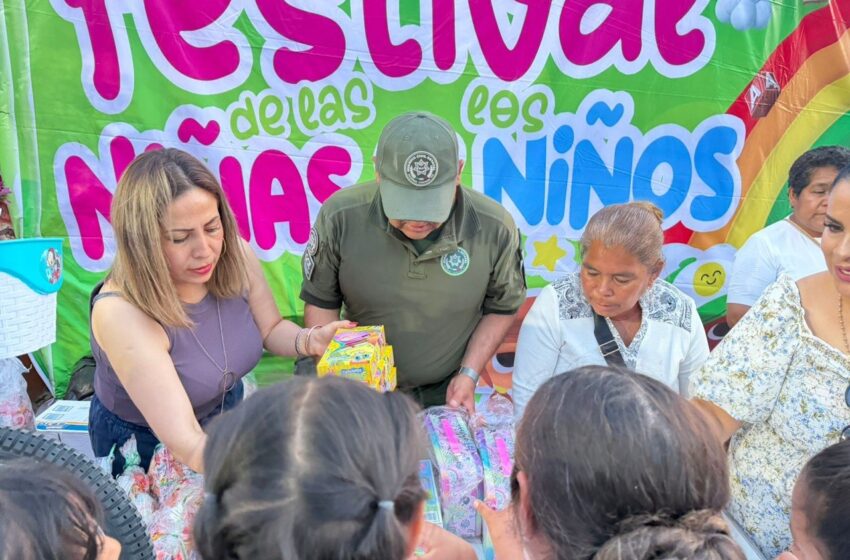  GUARDIA CIVIL ESTATAL LLEVA JUGUETES A NIÑAS Y NIÑOS DE VILLA DE ZARAGOZA