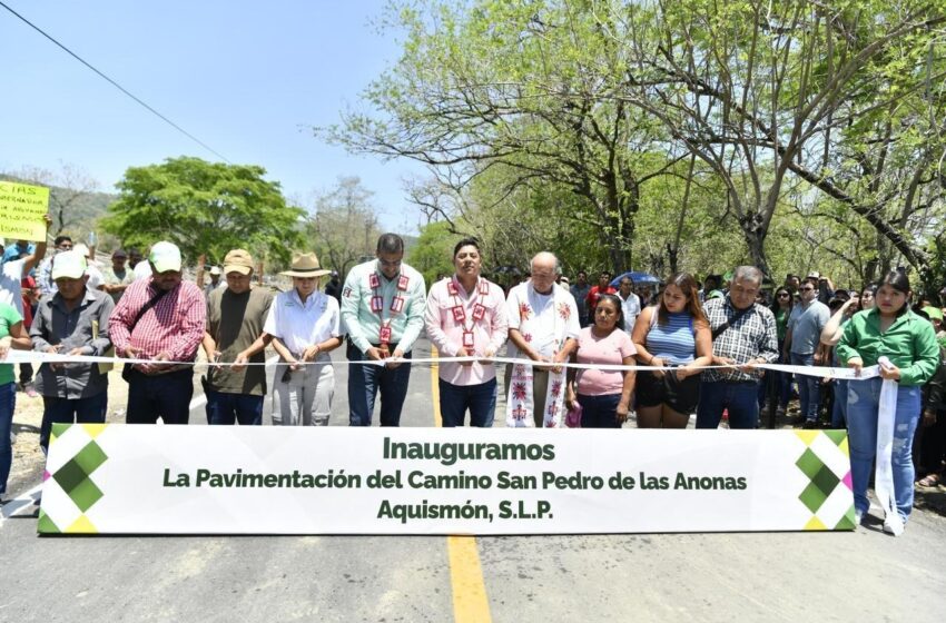  Aquismón estrena camino a San Pedro de las Anonas; obra beneficiará a más de 11 mil habitantes