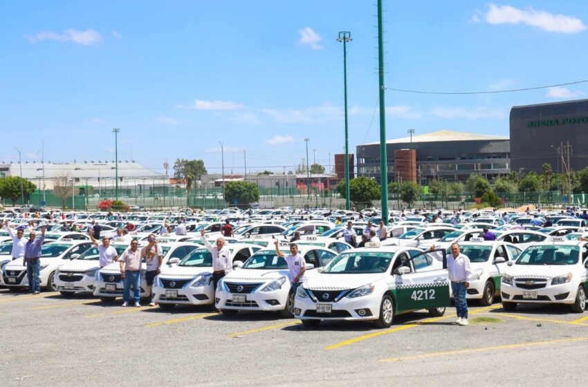  Taxistas de San Luis Potosí se deslindan de protestas y respaldan sanciones de la SCT