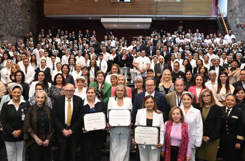  Académica de la UASLP recibe el máximo reconocimiento nacional en enfermería