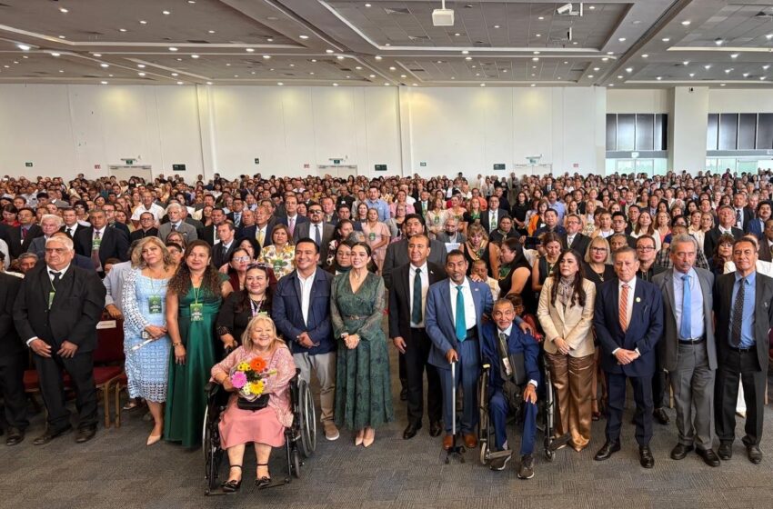  San Luis reconoce a 907 docentes por su trayectoria y aporte a la educación