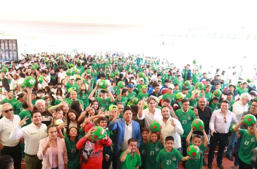 Gallardo entrega nueva cancha del estadio Plan de San Luis y arranca rescate de su histórico complejo deportivo