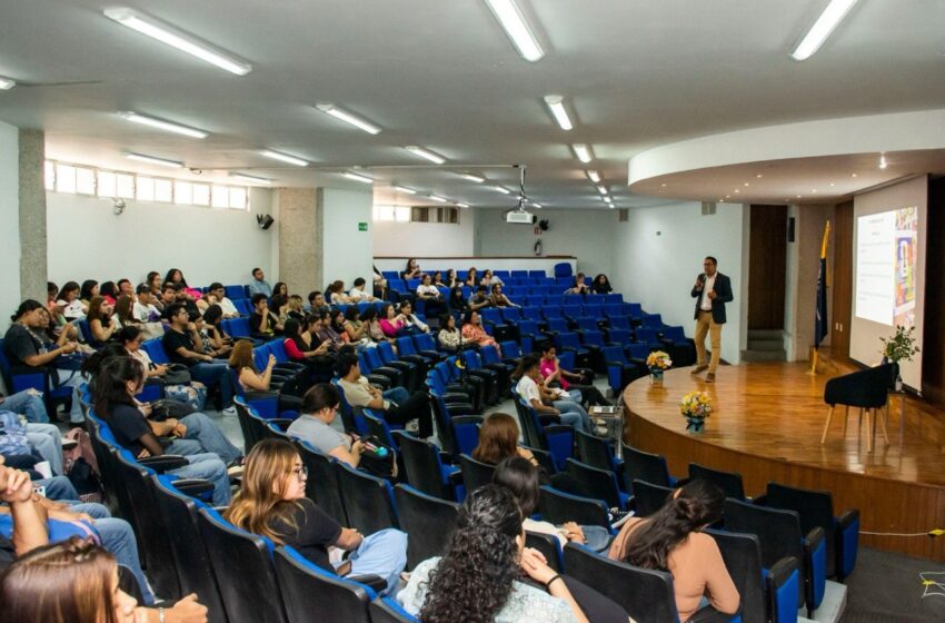  FCA-UASLP celebra el Día del Mercadólogo con encuentro sobre IA, marketing deportivo y marca personal