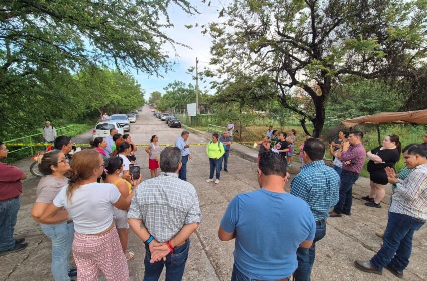  David Medina acude a El Carmen 3 tras incidente en obra de vivienda; vecinos mantienen cierre como protesta