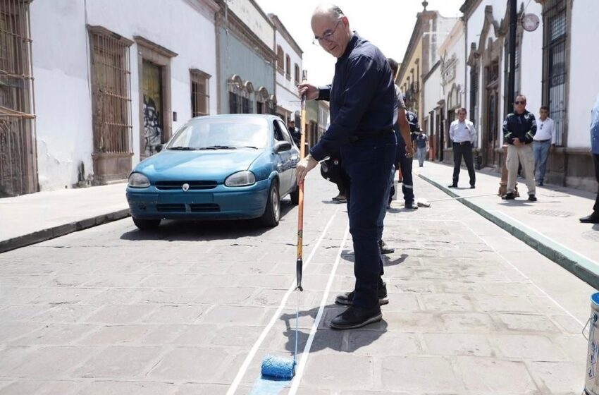  Centro Histórico suma cajones para discapacidad, pero accesibilidad no se resuelve solo con pintar espacios