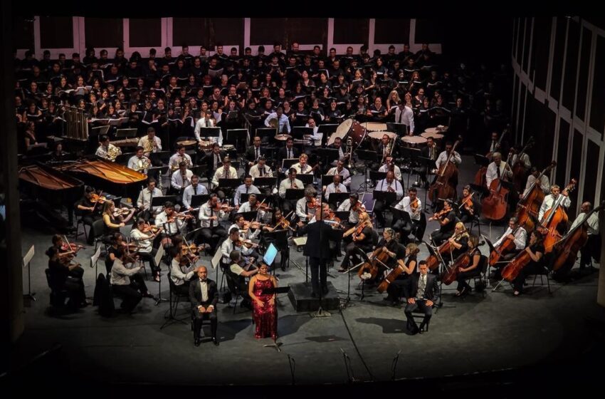  MAGISTRAL PRESENTACIÓN DE CARMINA BURANA EN EL TEATRO DE LA PAZ