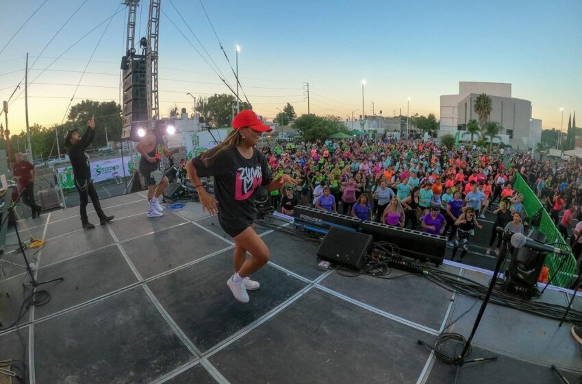  ZumBanda 2.0 llena de baile, música y activación física el Teatro de Soledad