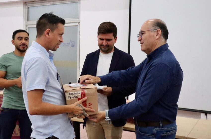  Futuro Compuesto: Murales mundialistas, basura en arroyos y banquetas por venir: la ciudad entre brocha, lodo y denuncia