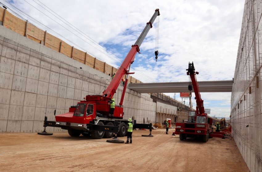  Paso inferior Arena Potosí avanza con 50% en la instalación de trabes