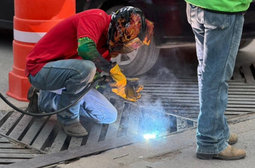  Soledad inicia reparación de rejillas pluviales dañadas en avenida Zaragoza