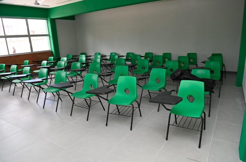 Familias de Fracción Rivera celebran nuevo edificio de la preparatoria “Tomás Miranda Leura”