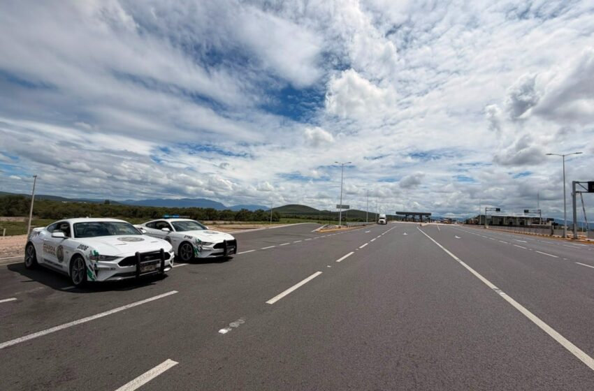  DIVISIÓN CAMINOS REFUERZA LA SEGURIDAD EN CARRETERAS POTOSINAS