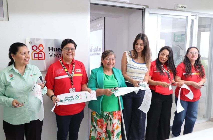  DIF Estatal reinaugura centro de cómputo para adultos mayores