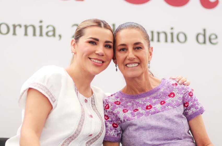  Claudia Sheinbaum y Marina del Pilar entregan becas Rita Cetina a estudiantes de Baja California