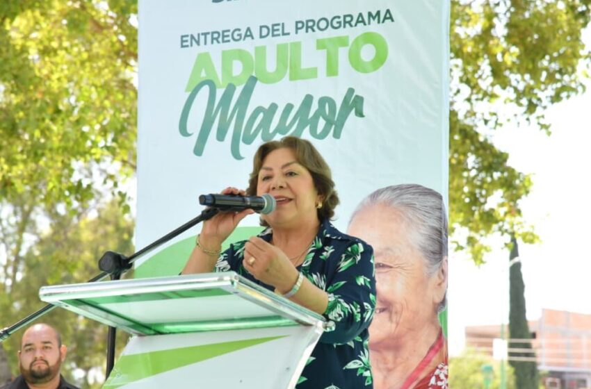  Soledad entrega apoyo económico bimestral a personas adultas mayores