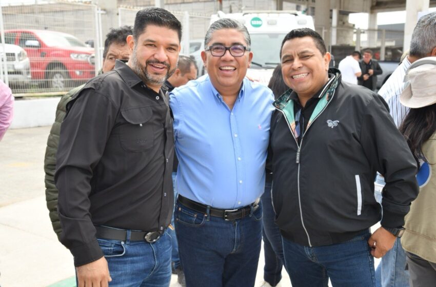  Comerciantes de la Central de Abastos destacan beneficios de la renovación de Camino a la Libertad