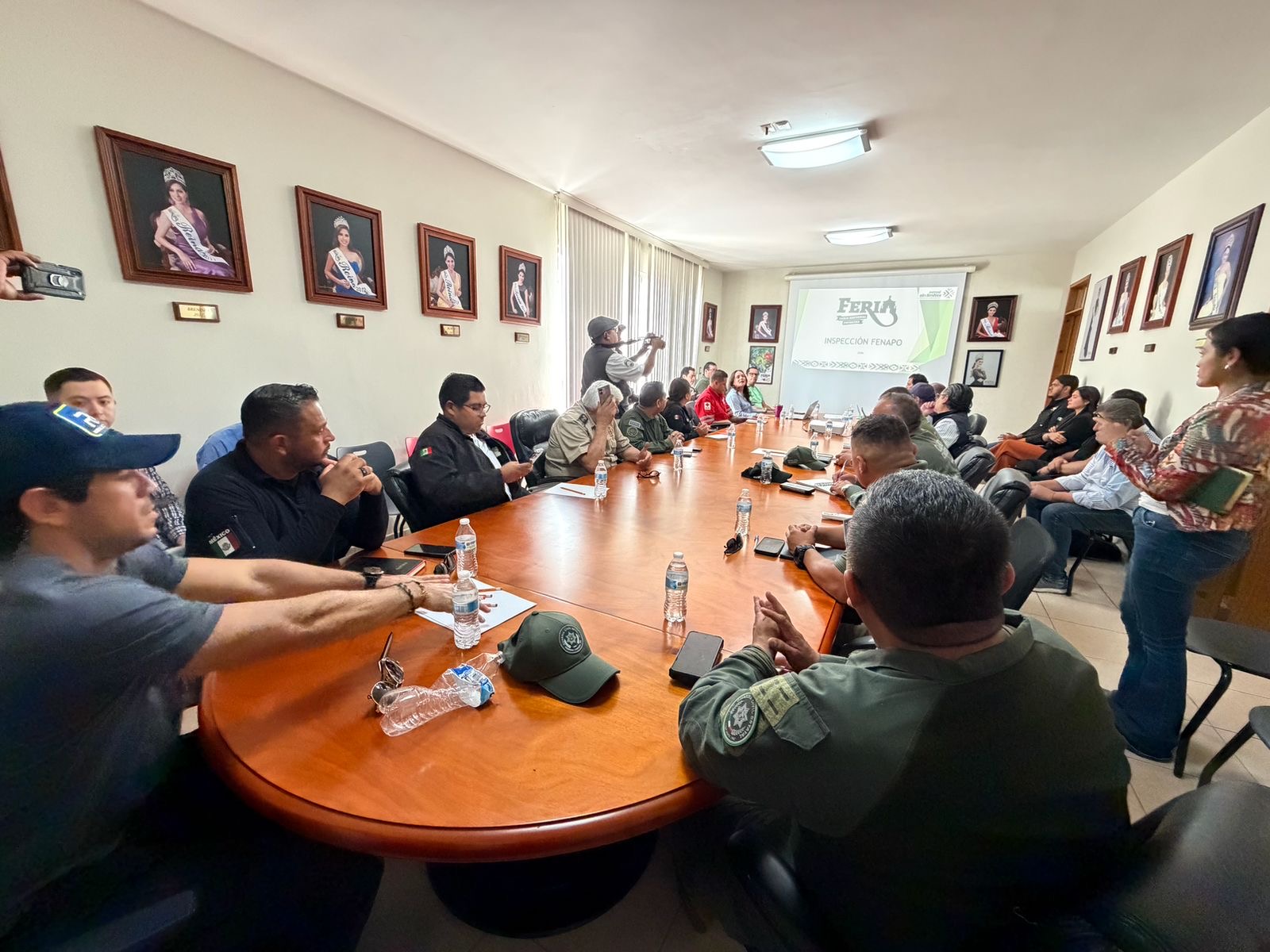Reunión de autoridades para coordinar el operativo de seguridad y logística de la Fenapo 2026