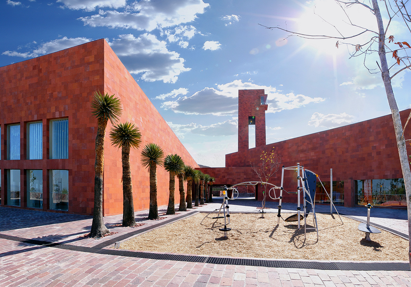Vista exterior del Museo Laberinto de las Ciencias y las Artes en San Luis Potosí