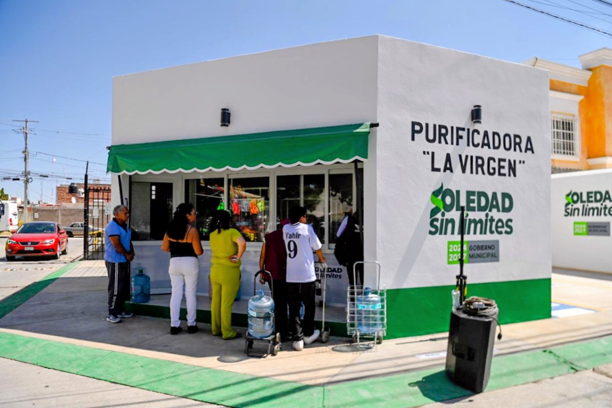 Fachada de la purificadora de agua del fraccionamiento La Virgen en Soledad de Graciano Sánchez