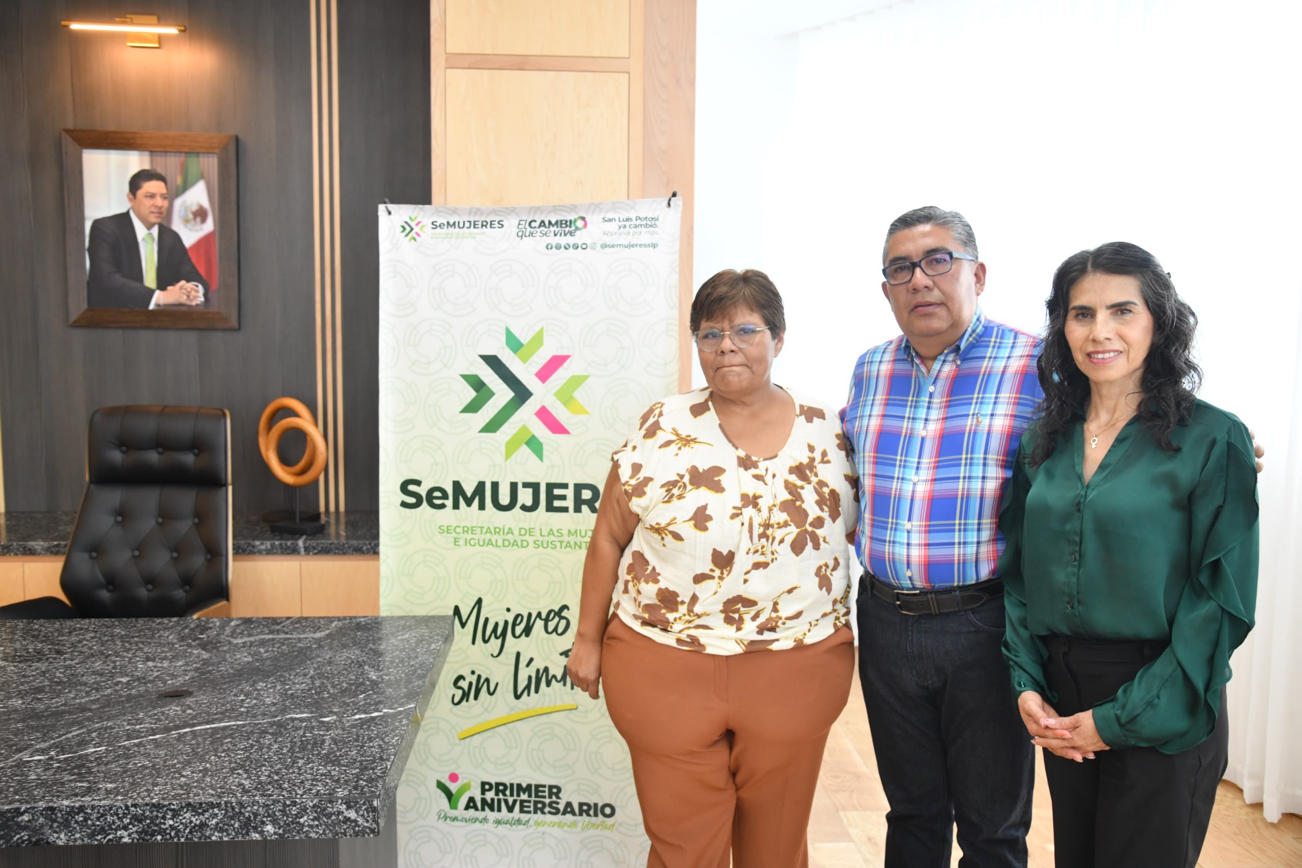 Autoridades de Soledad de Graciano Sánchez y Semujeres durante acciones para fortalecer la atención a mujeres víctimas de violencia.