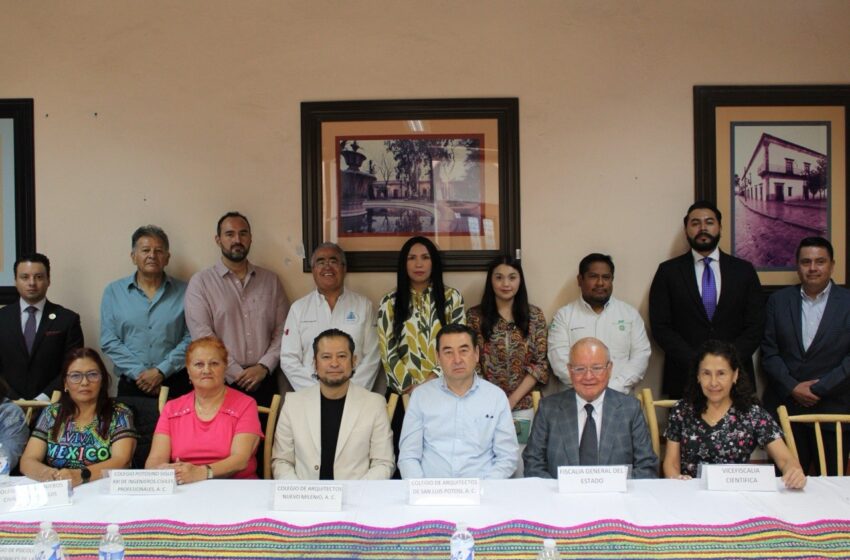  Gobernación revisa expedientes para integrar Registro Estatal de Peritos