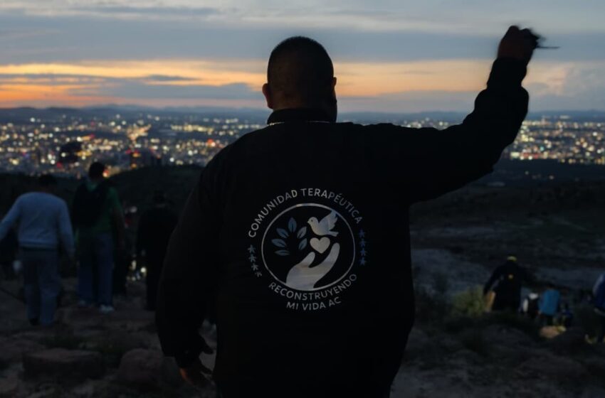  Más de 300 personas participan en ruta de senderismo por la reinserción